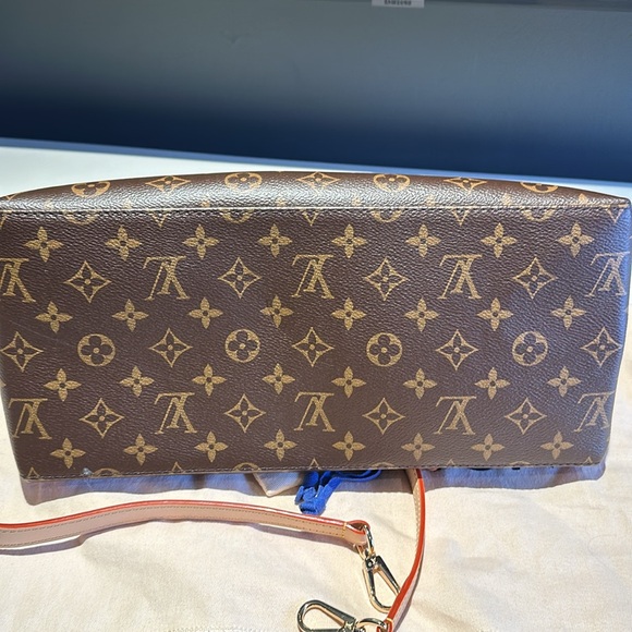 BRAND NEW NEVER WORN Louis Vuitton Brown Monogram Grand Palais handbag - Picture 10 of 10
